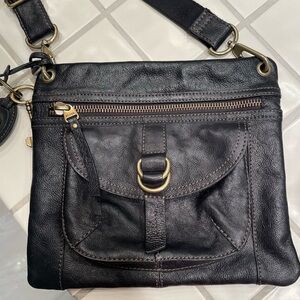 Fossil genuine leather medium size NWOT